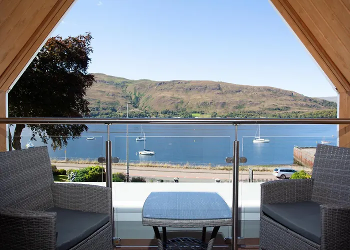 Lochiel Villa Guest House