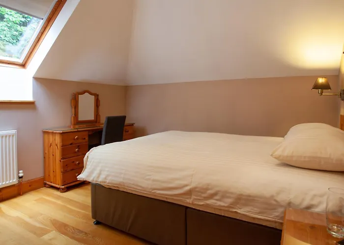 Lochiel Villa Guest House